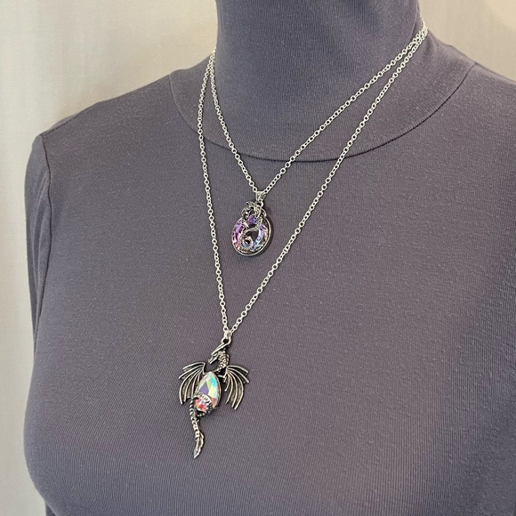 “Smaug in Flight" Dragon Handmade 2-Layer Necklace Tolkien, Empyrean Fourth Wing - Picture 5 of 16